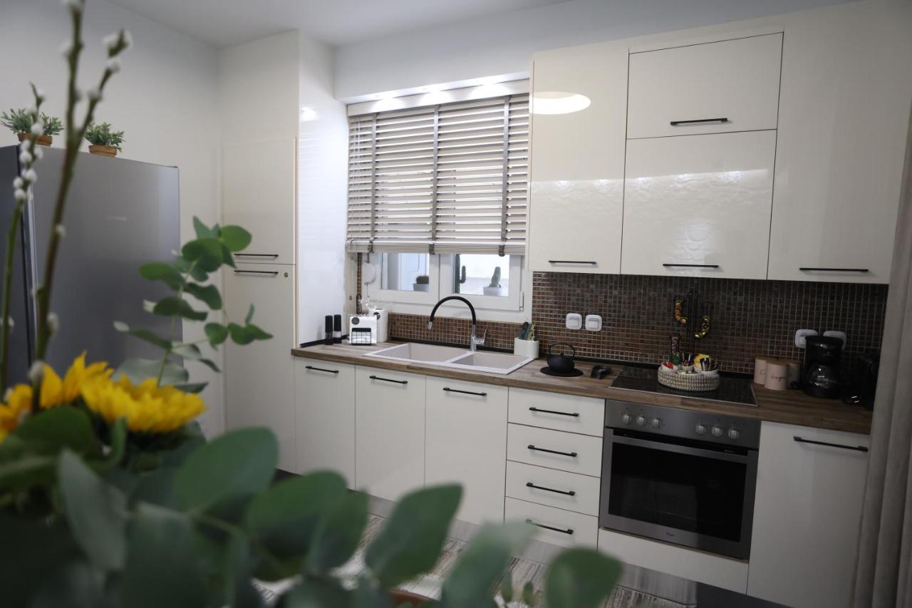 La Larissa Luxury Apartments Thetis Εξωτερικό φωτογραφία